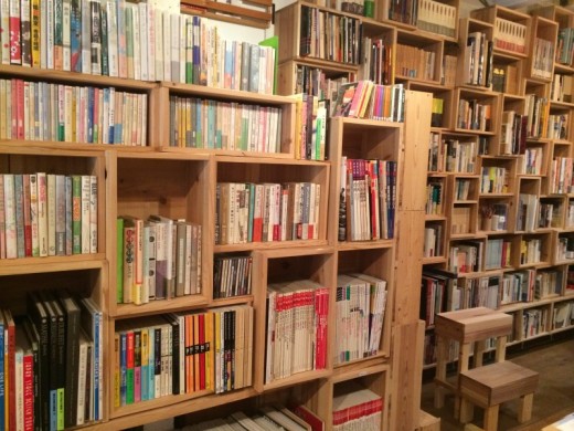 居留守文庫の本棚